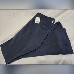 Womens black, size Medium, Free People movement flares. NWT.